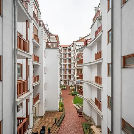Modern With Garage 布达佩斯